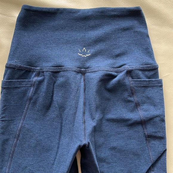 Beyond yoga side pocket leggings - Picture 3 of 4